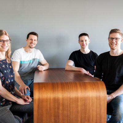 Photo: Founders of qbilon from left: Dr. Melanie Langermeier, Dr. Simon Lohmüller, Dr. Julian Kienberger, Dr. Thomas Driessen