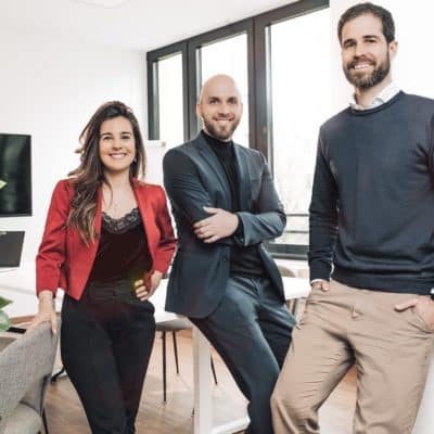 Foto: Das Gründer Team von VYOMA v.l. Dr. Luisa Buinhas, Christoph Bamann und Dr. Stefan Frey