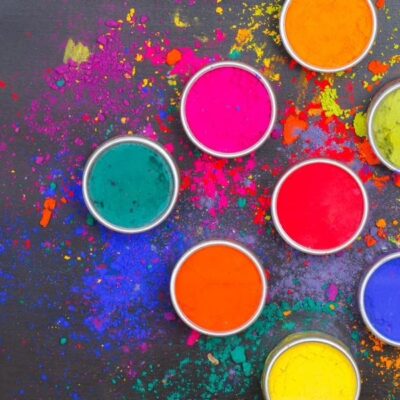 Foto: Pigmente Farbtöpfchen der Heubach Gruppe (Foto: Heubach)