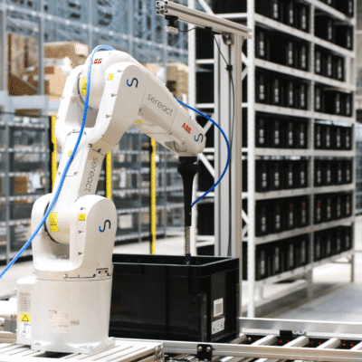 Photo: Robots with Sereact.ai (© serect.ai)