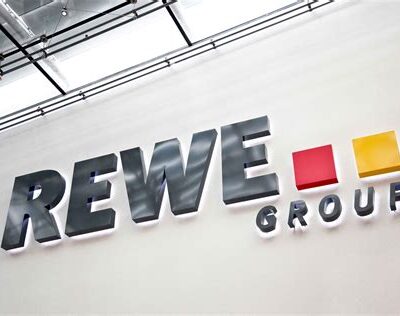 Photo: The REWE Group logo (Rights: REWE Group)